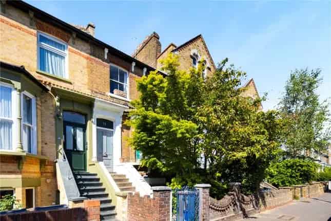 Victorian Family Home 4 Floors 3 Bedrooms Sandringham Road London