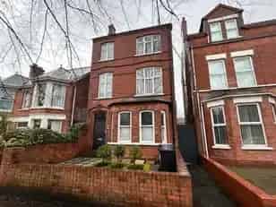 Luxury One Bedroom Apartment Near QUB City Hospital
