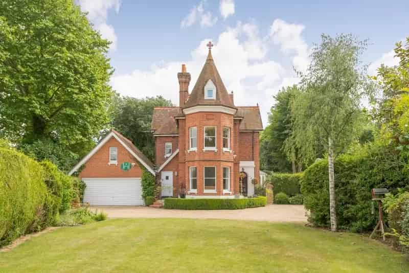 5 Bedroom House to Rent Near Maidenhead Station