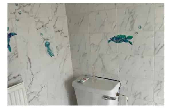 Tiled Bathroom Apartment with Communal Entrance