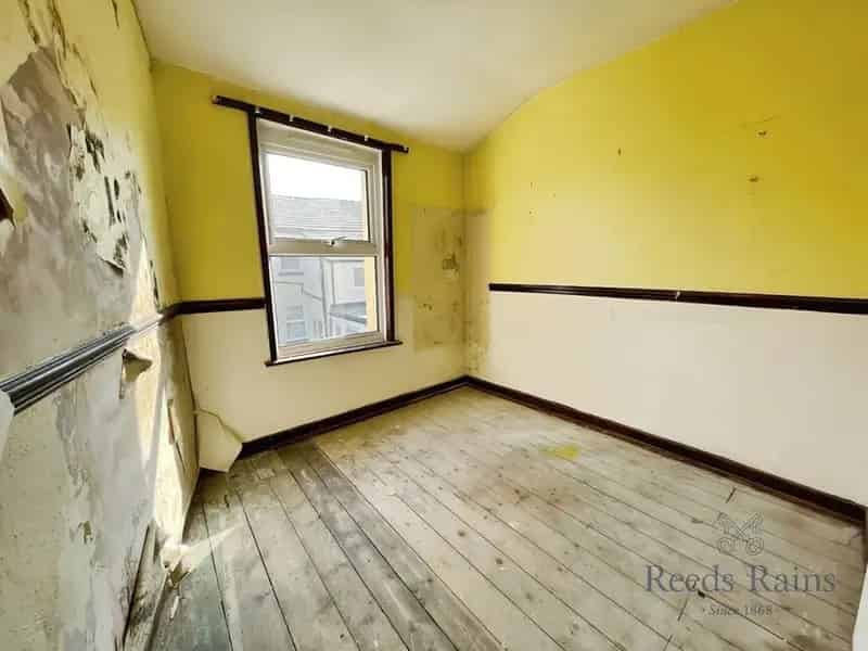 3 Bedroom Mid Terrace House for Sale Liverpool