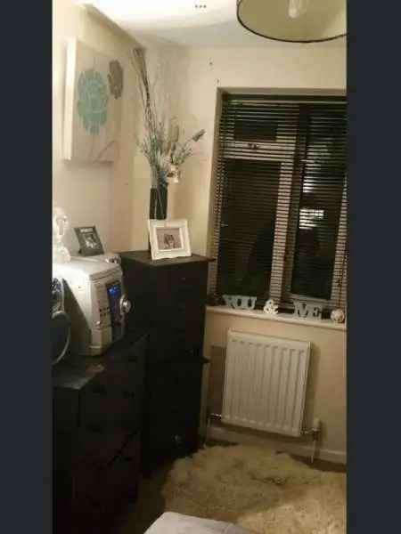 House For Rent in Borough of Runnymede, England