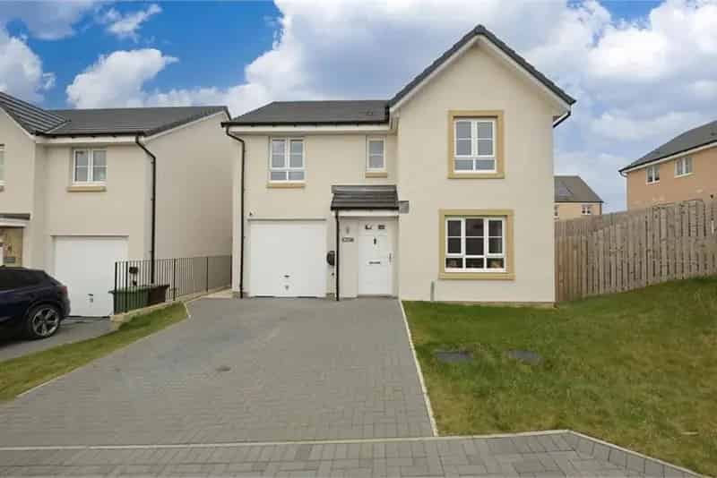 4 Bed Detached House with 1 Reception Room - Wallyford