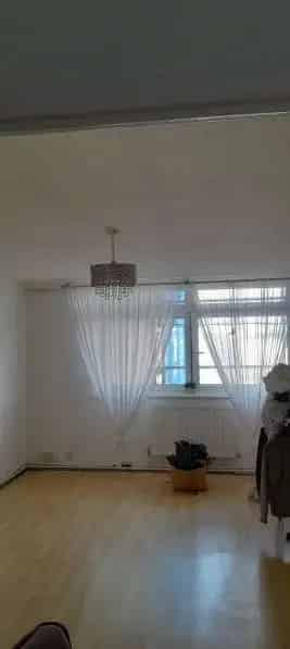 Big Spacious 2 Bedroom Flat Near West Kensington