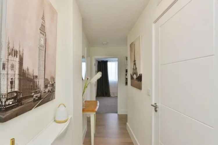 Two Bedroom Flat Milton Keynes Town Centre Ideal First Time Buyer Investment