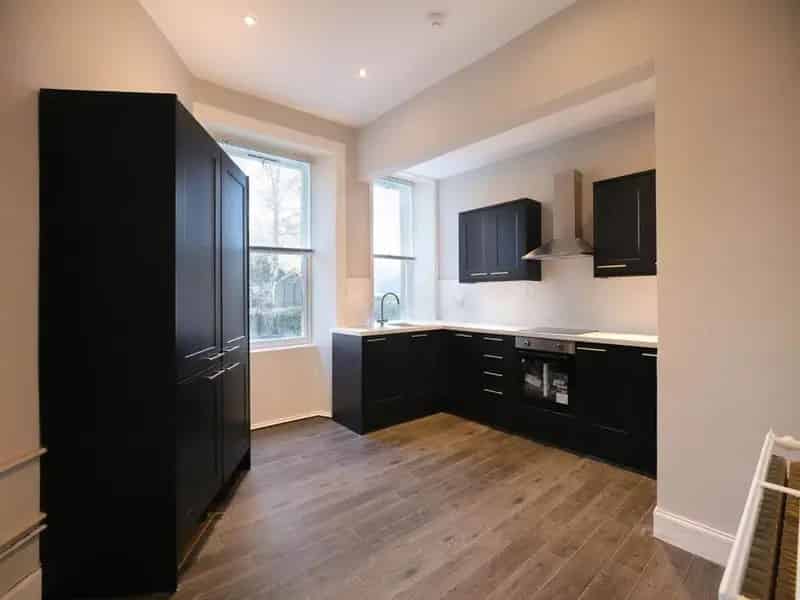 2 Bedroom Flat to Rent in Leith