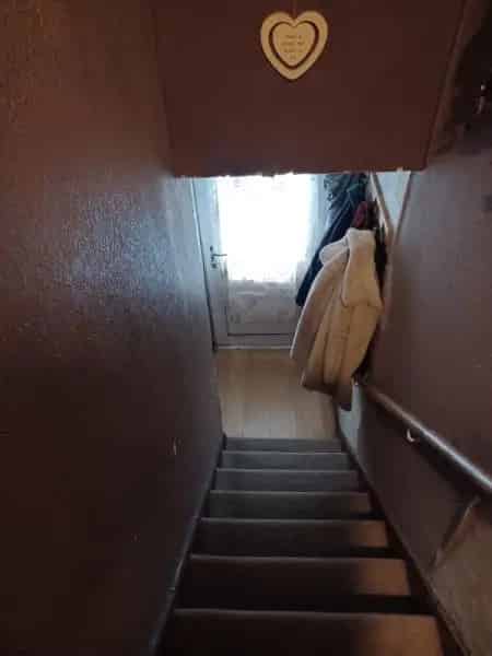 2 Bedroom End Terrace House with Wetroom and Garden