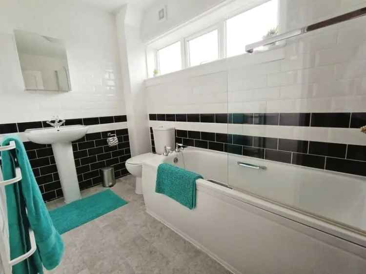 3 Bedroom End Terrace House for Rent Leeds LS14