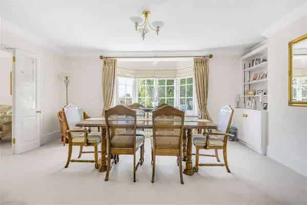 Lake Lodge Wargrave Detached Home with Pool and Tennis Court