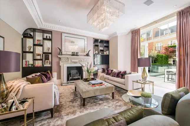Mayfair Apartment: 4 Beds, Private Terrace, Luxurious Living
