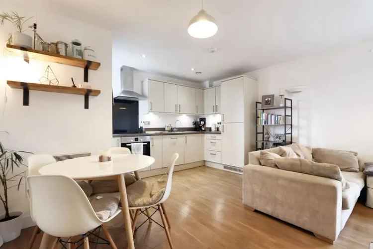1 Bedroom Flat Modern Living Apartment