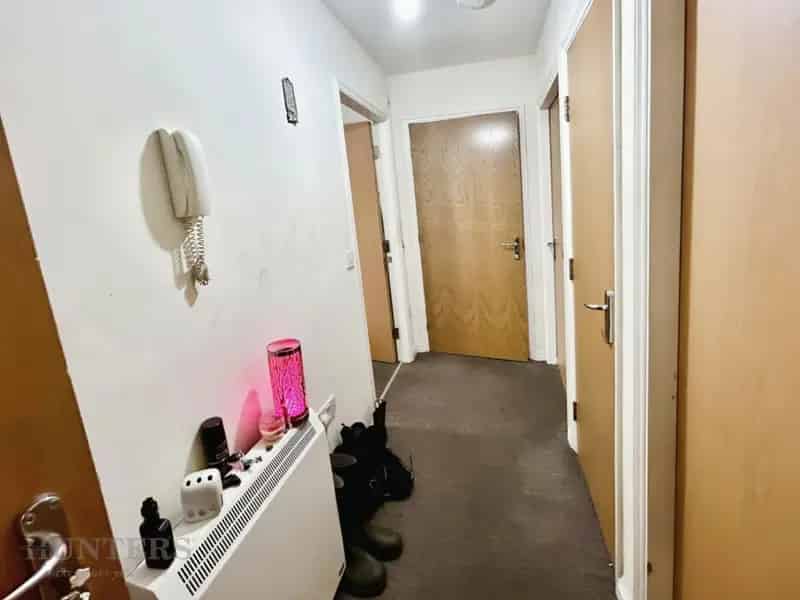 2 Bedroom Flat For Sale - First Time Buyers & Landlords