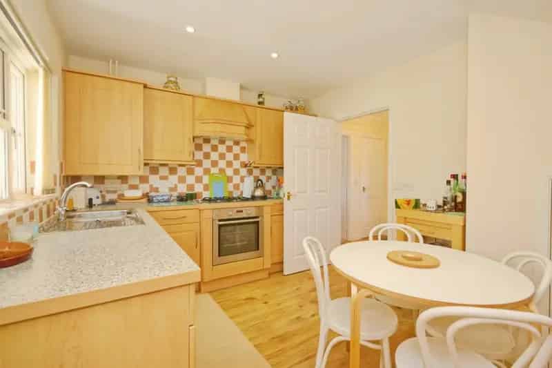 3 Bed Semi Detached House Near Seafront
