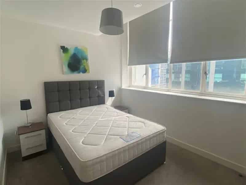 Liverpool City Centre 2 Bed 2 Bath Furnished Apartment