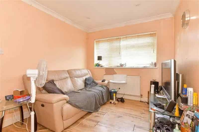 1 bed flat for sale