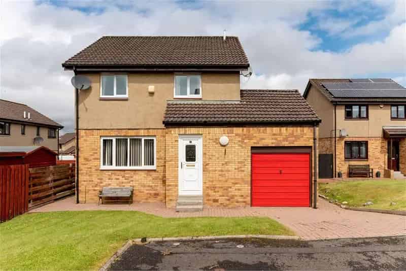 4 Bed Detached House with 3 Reception Rooms