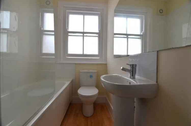 6 Bedroom House with 5 Apartments - Investment Opportunity