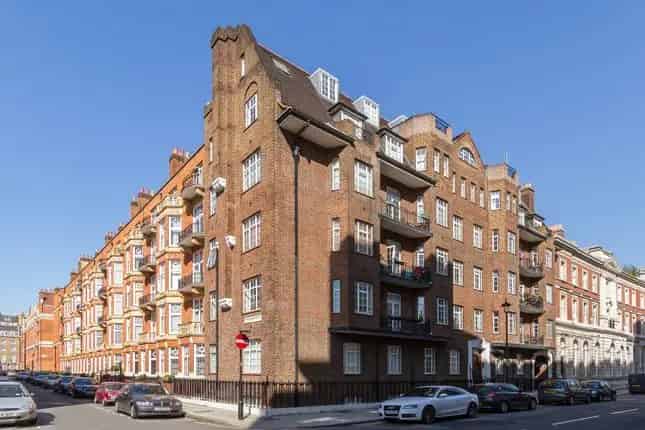 3-Bedroom Apartment near Marylebone High Street and Baker Street