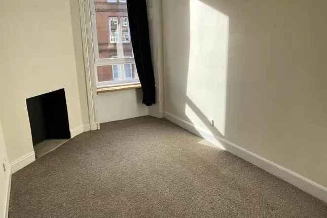 Flat to rent in Minard Road, Shawlands, Glasgow G41