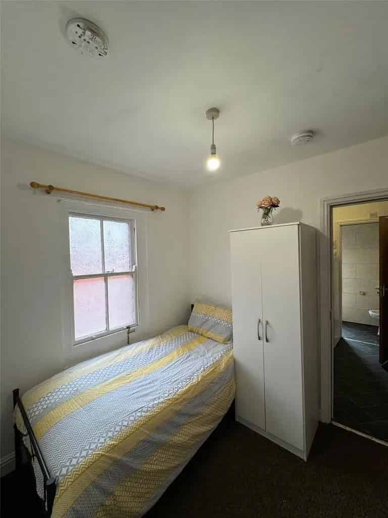 Cosy Studio Flat to Rent Near Amenities