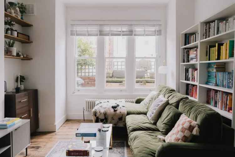 For Sale: Rathcoole Gardens, London N8 | The Modern House