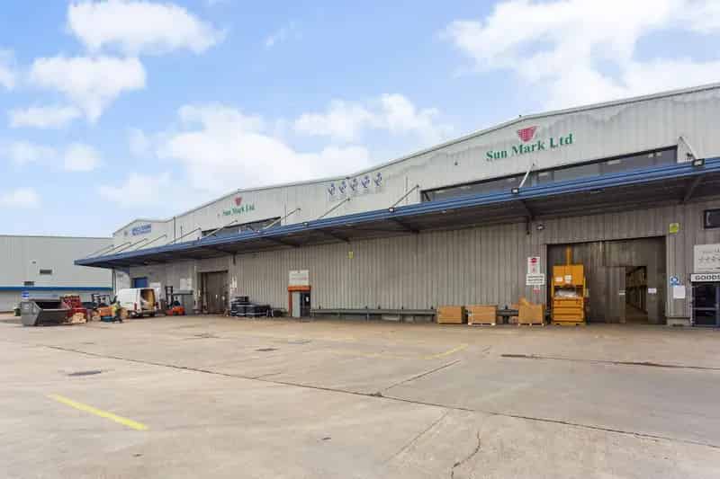 Modern High Bay Warehouse 15150 sq ft Greenford
