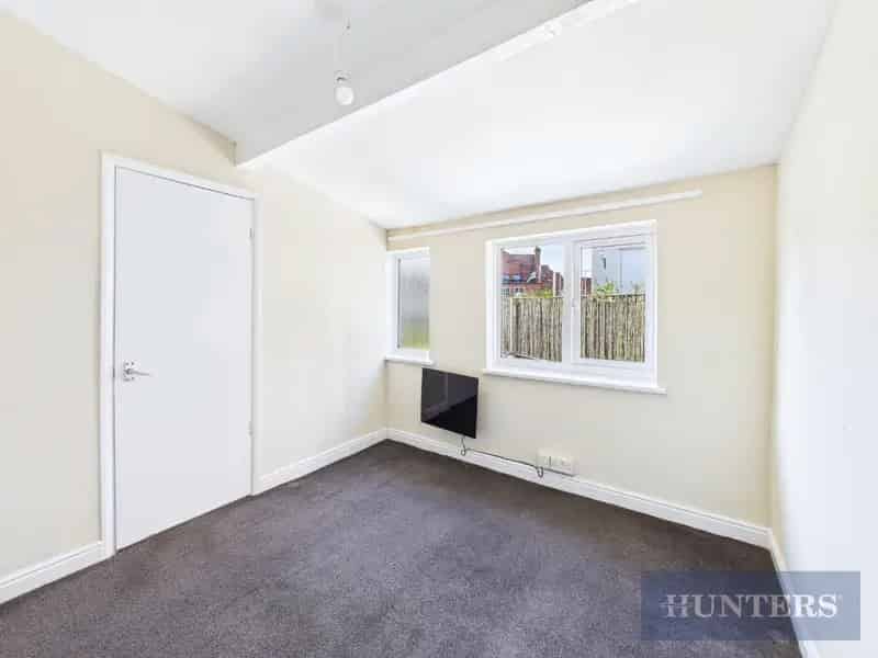 1 Bedroom Flat To Let in Scarborough