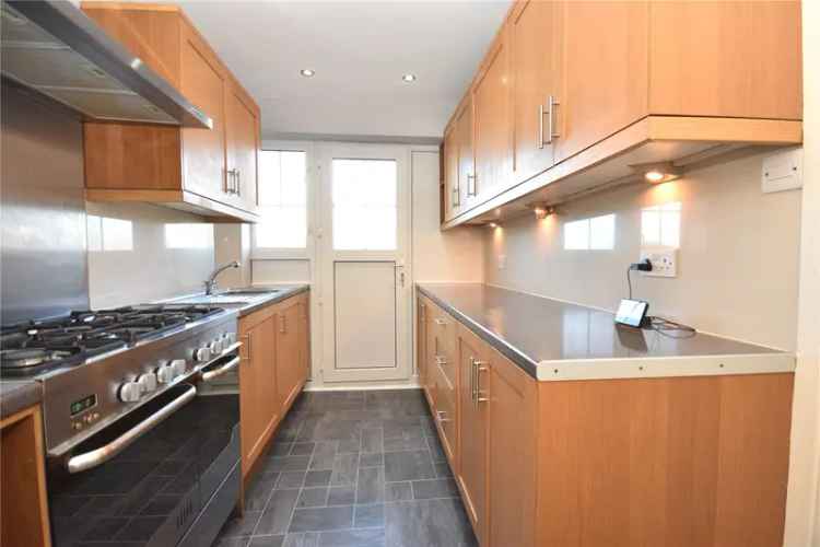 End Terraced House Renovation Project Near Amenities and Schools