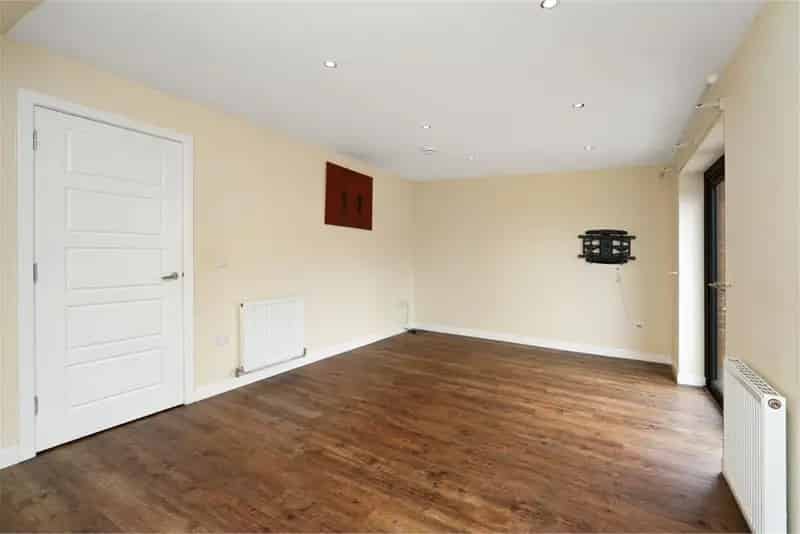3 Bed End Terraced House Newtongrange