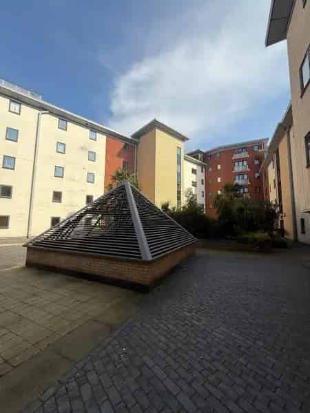 2 Bedroom Apartment Birmingham Canal District