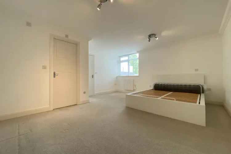 Spacious Earlham House Apartment NR2 Zero Deposit Available