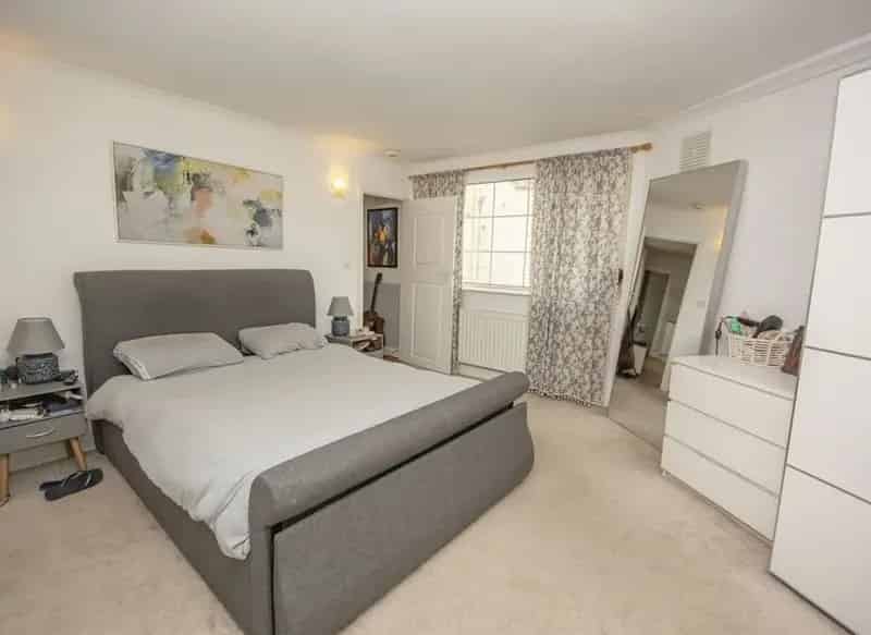 Modern Apartment near Hendon Central