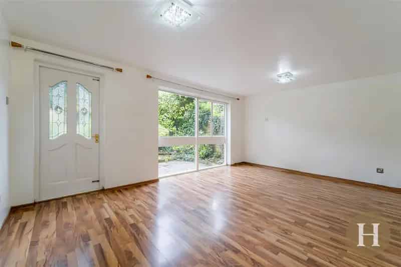 3 Bedroom End Terrace House For Sale Hadleigh Estate Agents