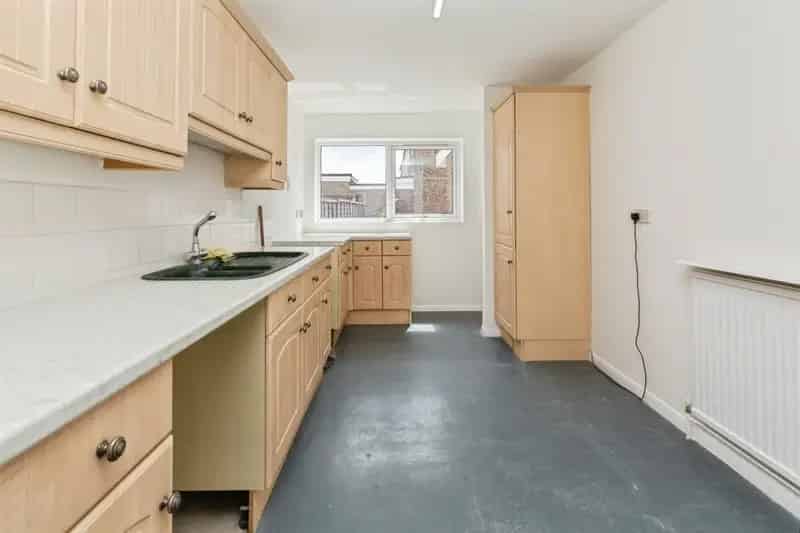 Three Bedroom Family Home in Stoke Mandeville