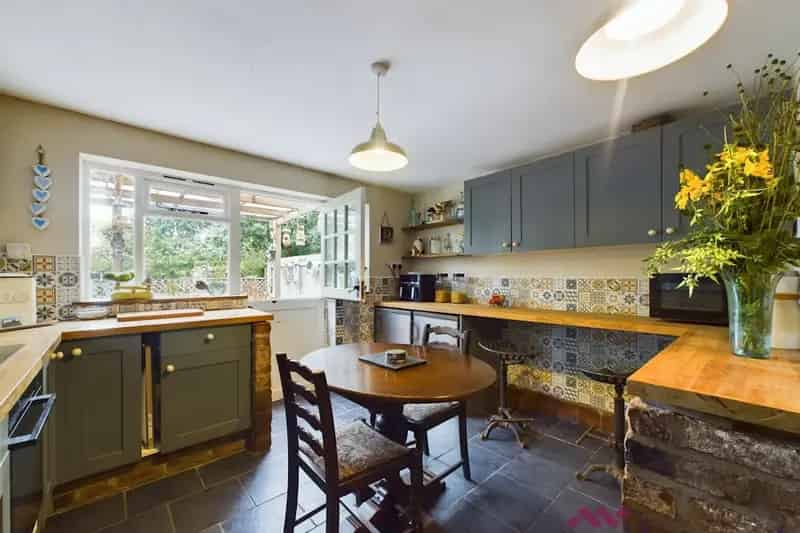 Sandbach Heath Freehold House: Original Features & Large Garden