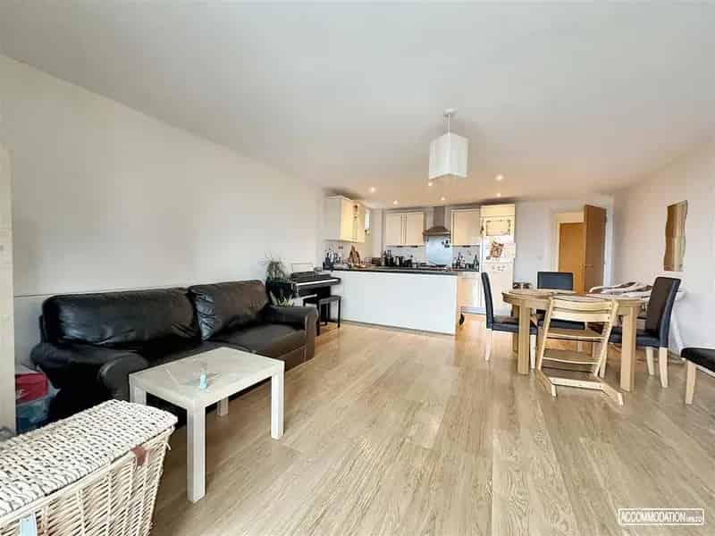 2 Bedroom Flat to Rent