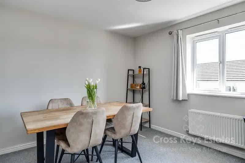 2 Bedroom Coach House for Rent