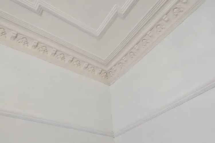 Four Bedroom Flat in Sought After West End Location
