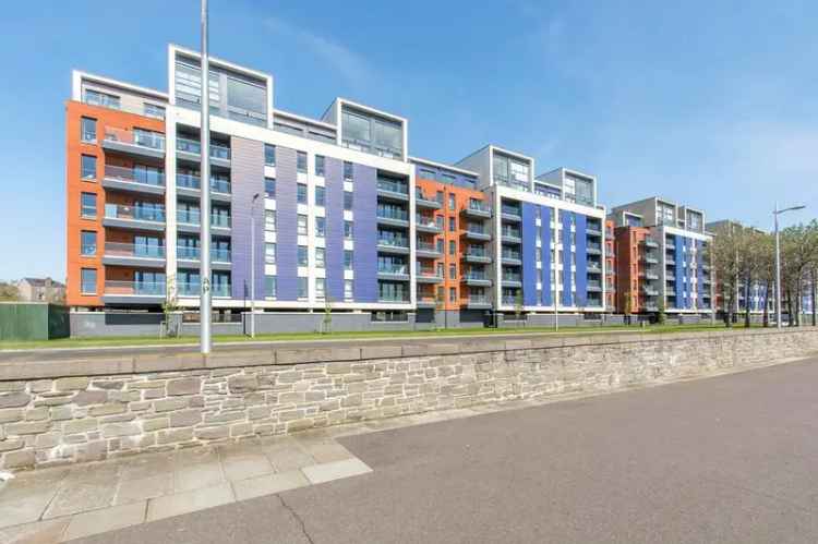 2 Bedroom Waterfront Apartment Dundee