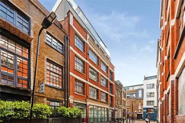 Flat for sale in Hoxton Square, London N1