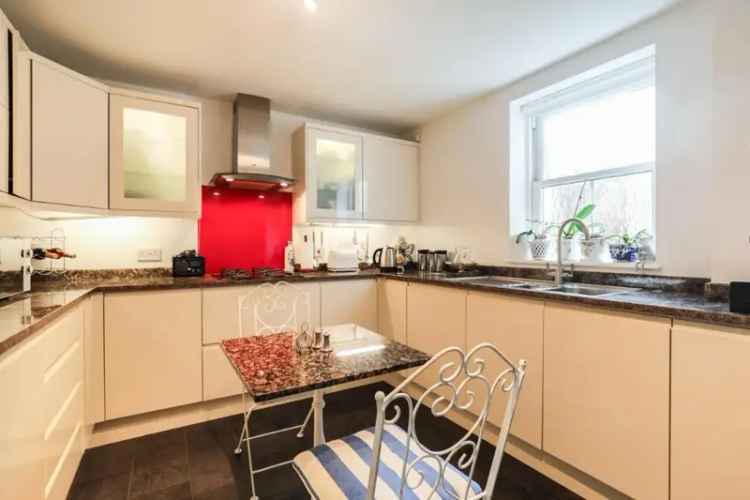 3 bed flat for sale