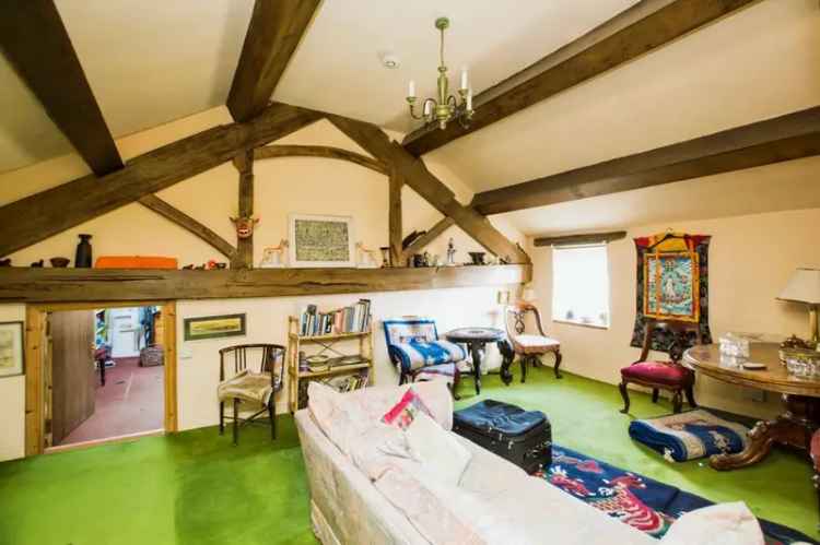 10 Acre Farmhouse 4 Beds 2 Rec Outbuildings Stables Barn