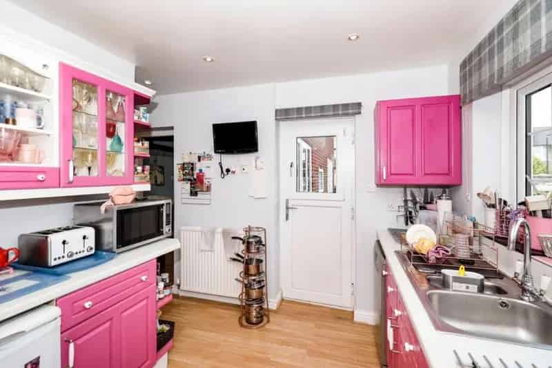 4 Bed Detached House for Sale