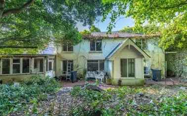 House For Sale in Lyme Regis, England