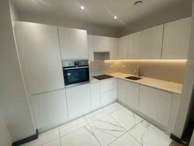 2 Bedroom Apartment Liverpool L2 - Modern Fully Furnished