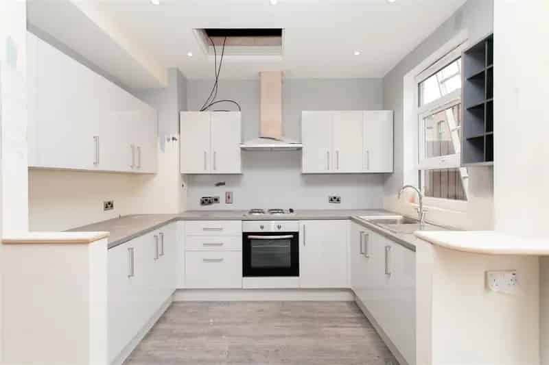5 Bedroom Terraced House to Rent Near Bow Church DLR Station