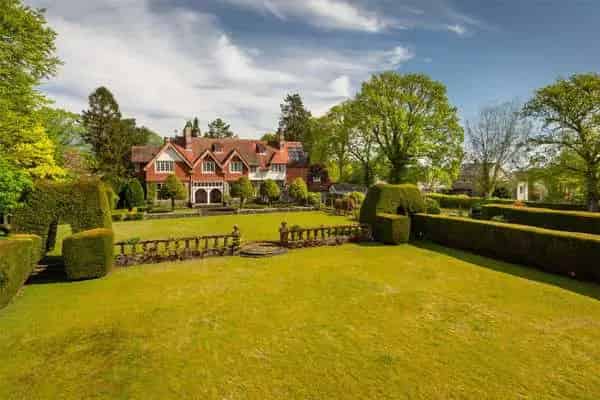 Endrick Lodge Historic Home for Sale