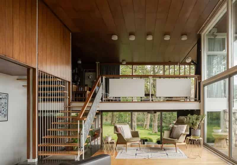 Farnley Hey II: A Grade II Listed Mid Century Modern Home