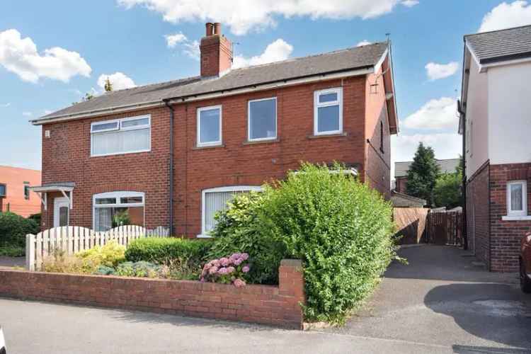 House For Sale in Wakefield, England