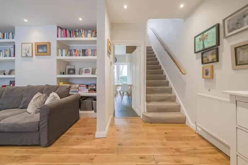 Three Bedroom Family House with Garden and Parking